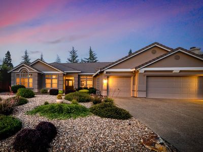 6505 Swallowsview Ct