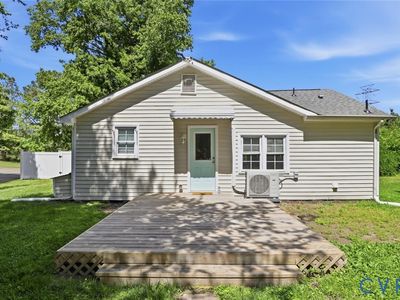 9261 Chester Rd