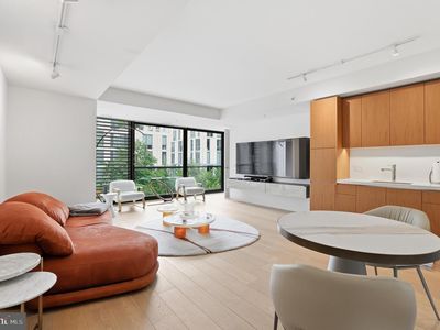 925 H St NW APT 404