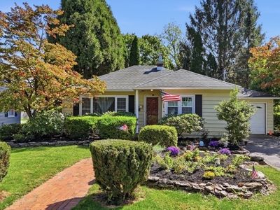 9 Miller Ave