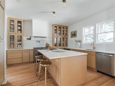 321 NW 20th St