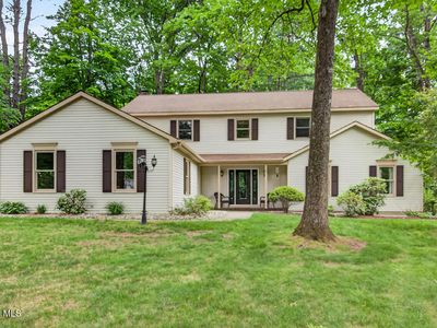 26 Knollwood Drive