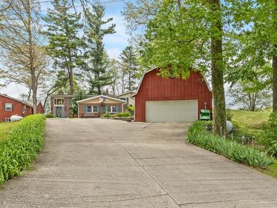 875 Bruce Dr
