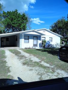 Property at 501 Poinsettia Ave, Fruitland Park, FL