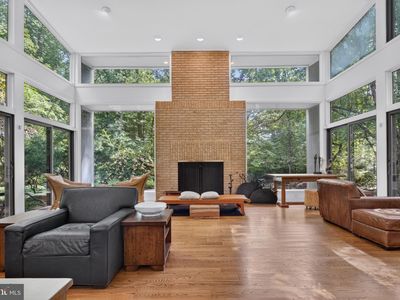 24 White Oak Dr