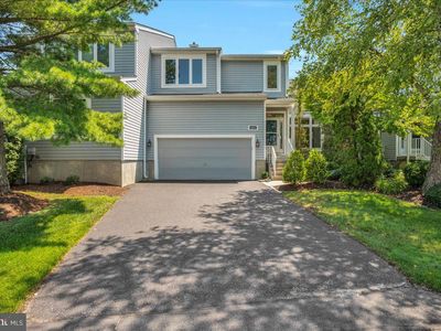 1402 Champlain Dr