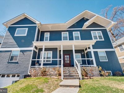 7121 W Greenvale Pkwy