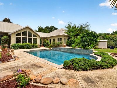 38 Oak Allee Dr