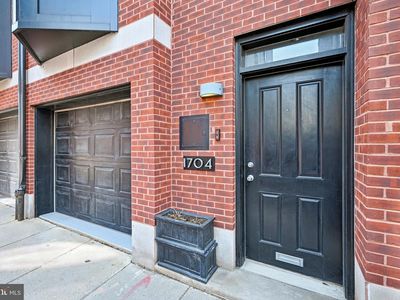 1704 Rodman St