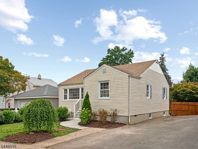 27 Kenter Pl