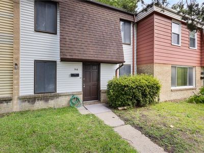 916 Cherokee Rd