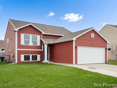 Property at 11611 Kodiak Ct SE, Alto, MI