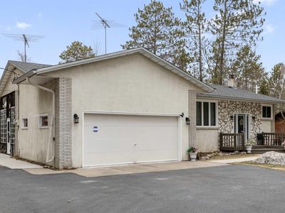 3975 Long Lake Shores Rd