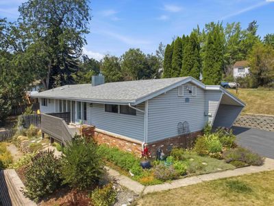 235 SW Arbor St