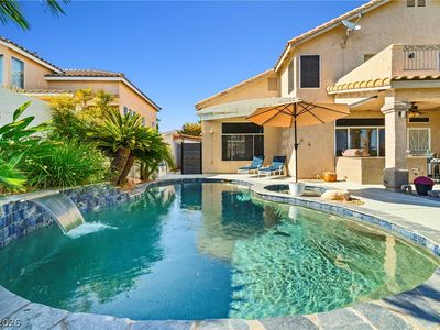 1139 Crescent Moon Dr