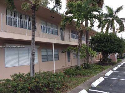 230 SW 11th Ave APT 14