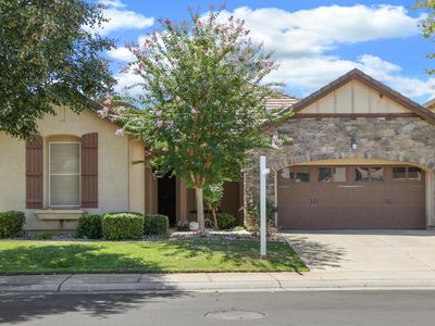 9864 Elston Cir