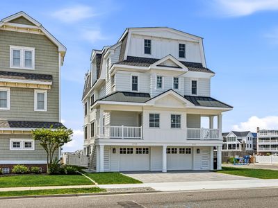 2328 Ocean Dr #2328
