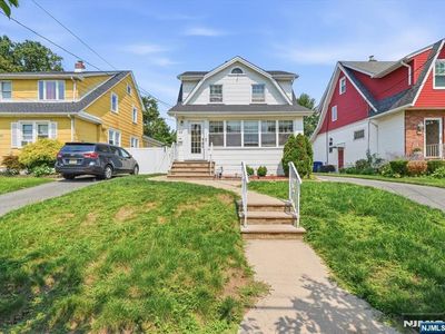 66 Ross Ave