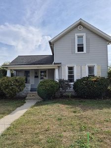 327 W South St
