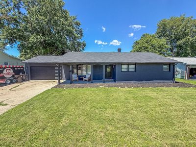 400 W Wing St