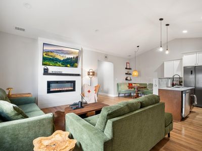 1105 Coyote Ln