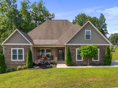 240 Lower Woods Trl NE