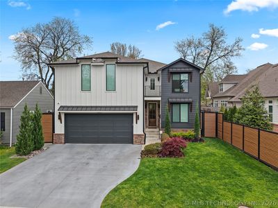 1433 E 37th Pl