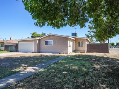 65 E Calimyrna Ave