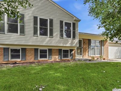 4215 Navajo Dr