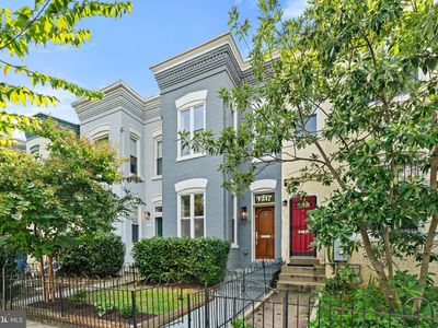 1217 I St NE