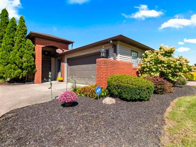 5221 Parkhurst Dr
