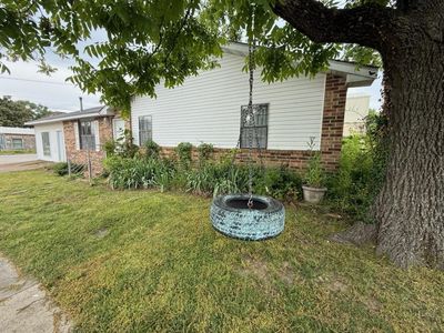 301 Luyster Street
