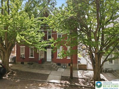 247 W Fairview St