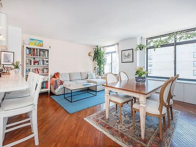 400 E 70th St APT 1706