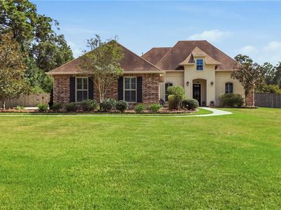 408 Long Lake Dr