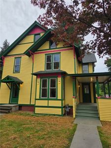 30 Main St