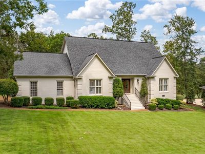 8337 Enterprise Ave NE