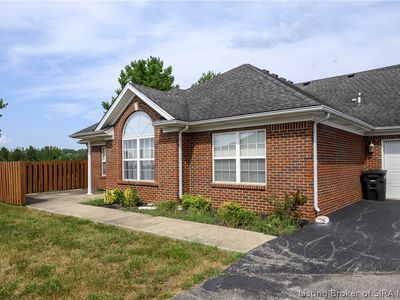 1933 Harmony Circle