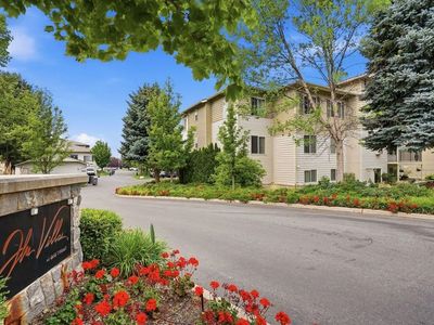 22855 E Country Vista Dr Unit 454