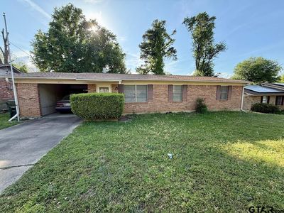 901 Golden Rd
