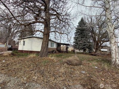 Property at 2528 Monroe Avenue, Bridgeport, WA