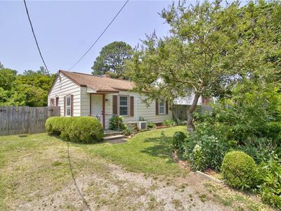 121 Lucas Ave