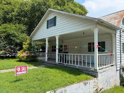2906 Brooks Ave