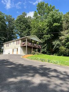 785 Rockcastle Lakeshore Dr