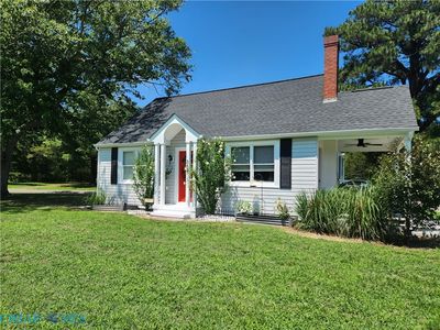Property at 859 Chesapeake Dr, White Stone, VA