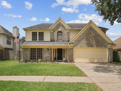 2112 Castle Dr