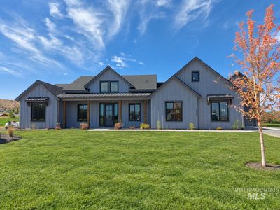 3999 Eleanor Ln
