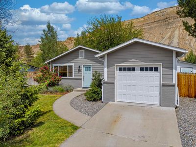 520 Rosa St
