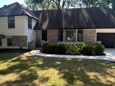 8129 Dearborn Dr